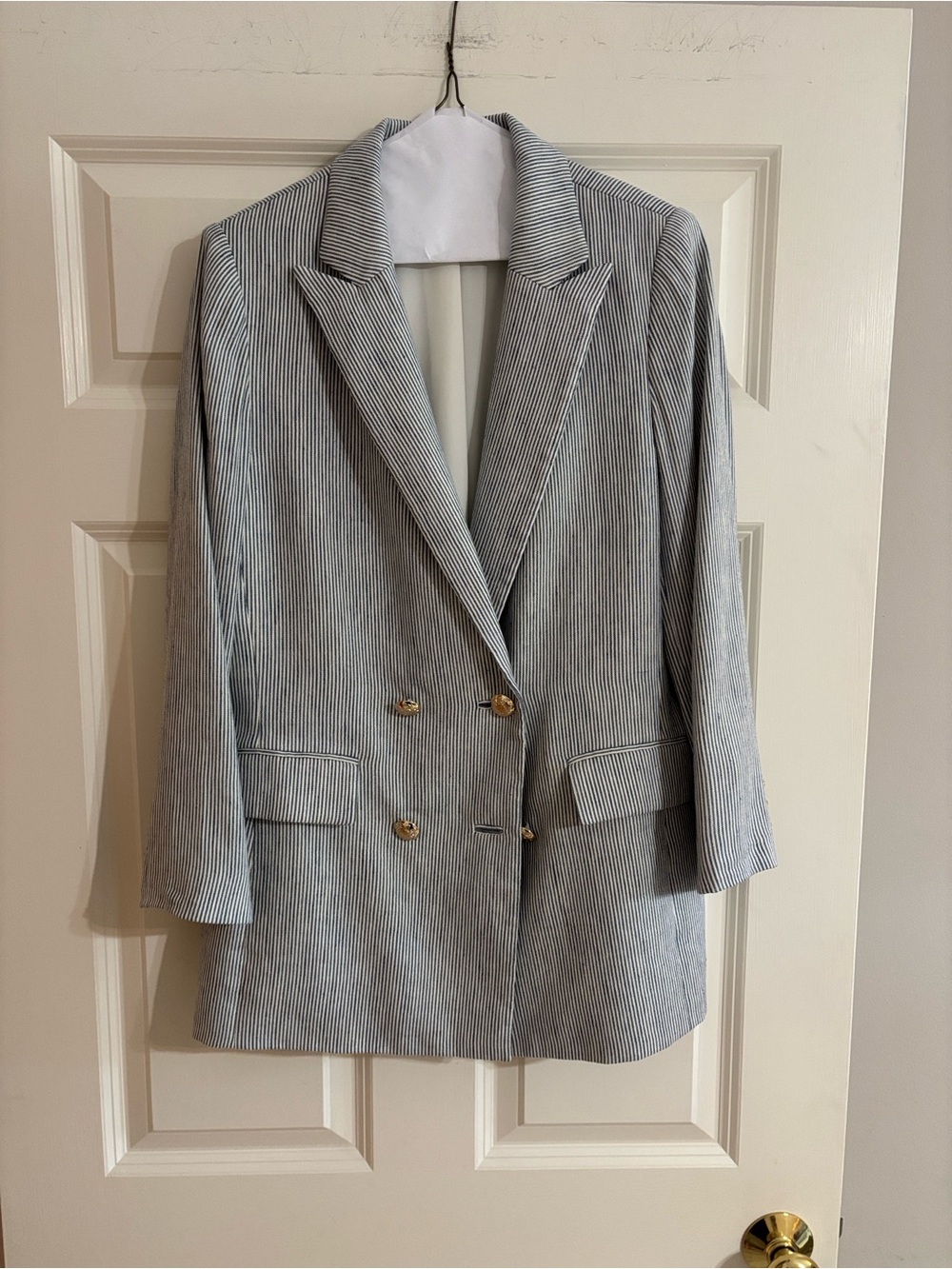 ANTONIO MELANI Blue-White Pinstripe Double-Breasted Blazer